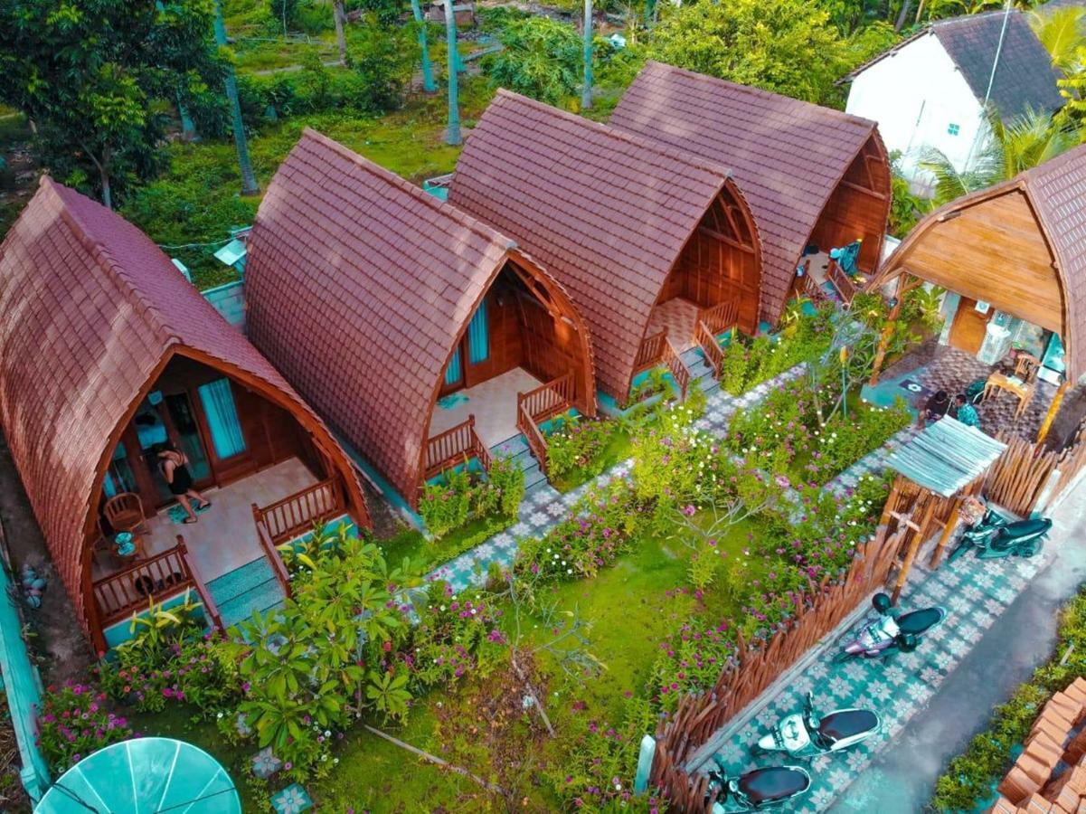 The Peace Arta Bungalow Batununggul Exteriör bild